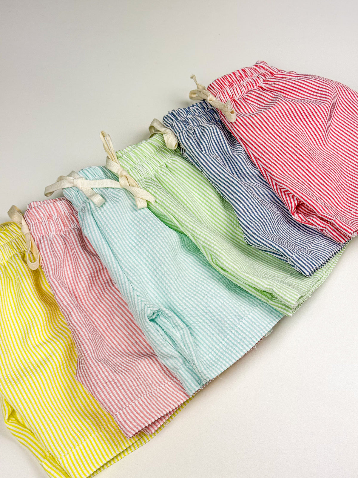 Genesis Seer Sucker Shorts in Grey Striped
