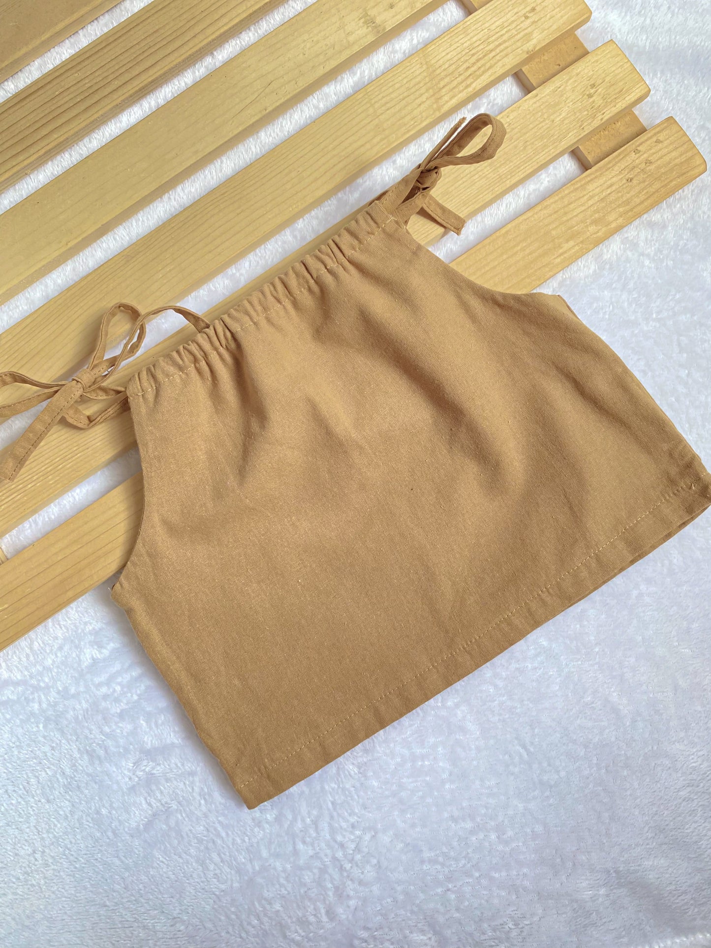 Ericka Linen Top in Mocha