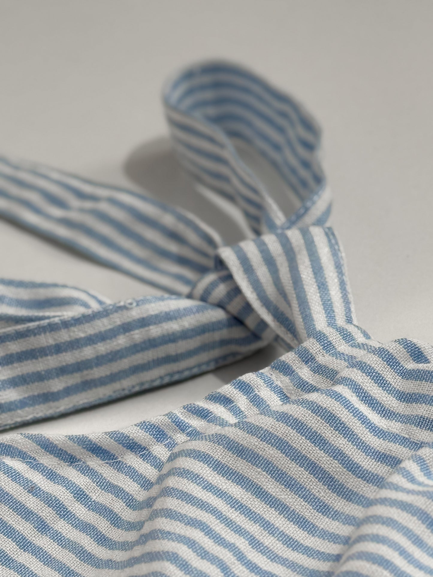 Amelia Solid Linen Stripes Top in Blue