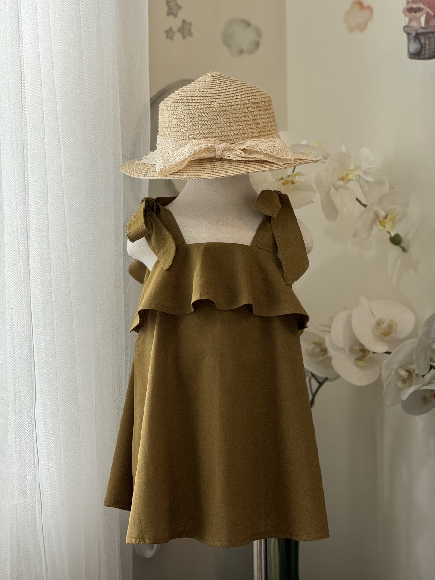 Nathalie Linen Top in Olive Green