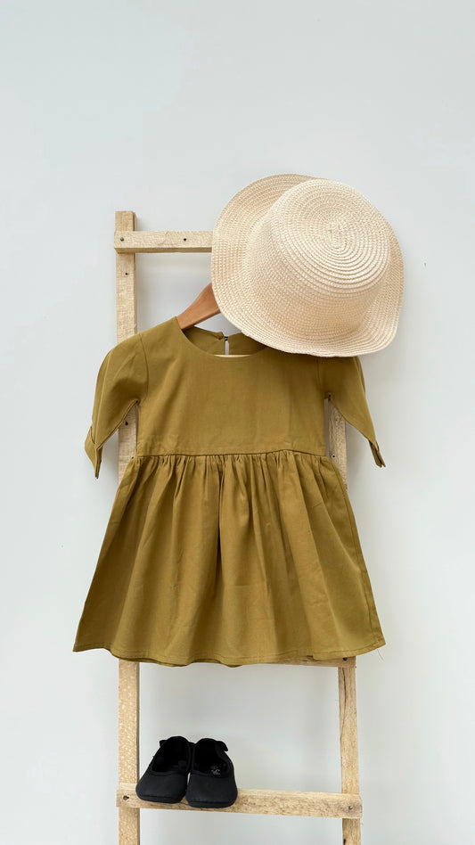 Jane Linen Dress in Olive Green
