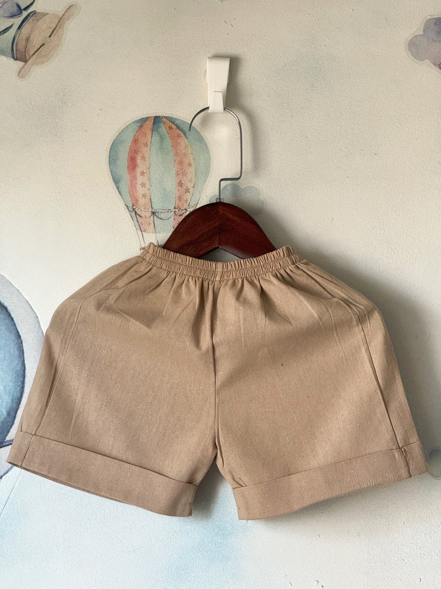John Linen Shorts in Khaki