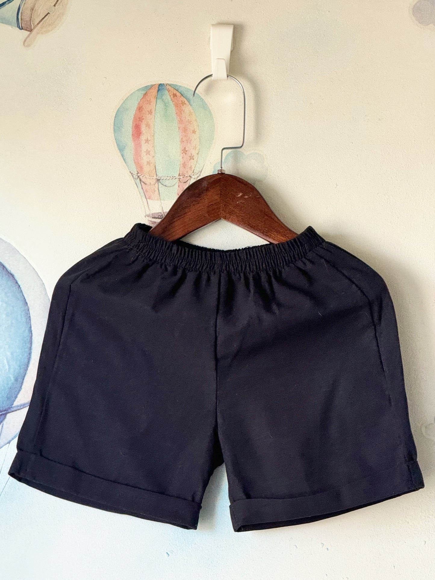 John Linen Shorts in Black