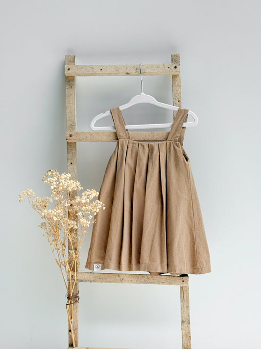 Diane Linen Plitz Dress in Mocha