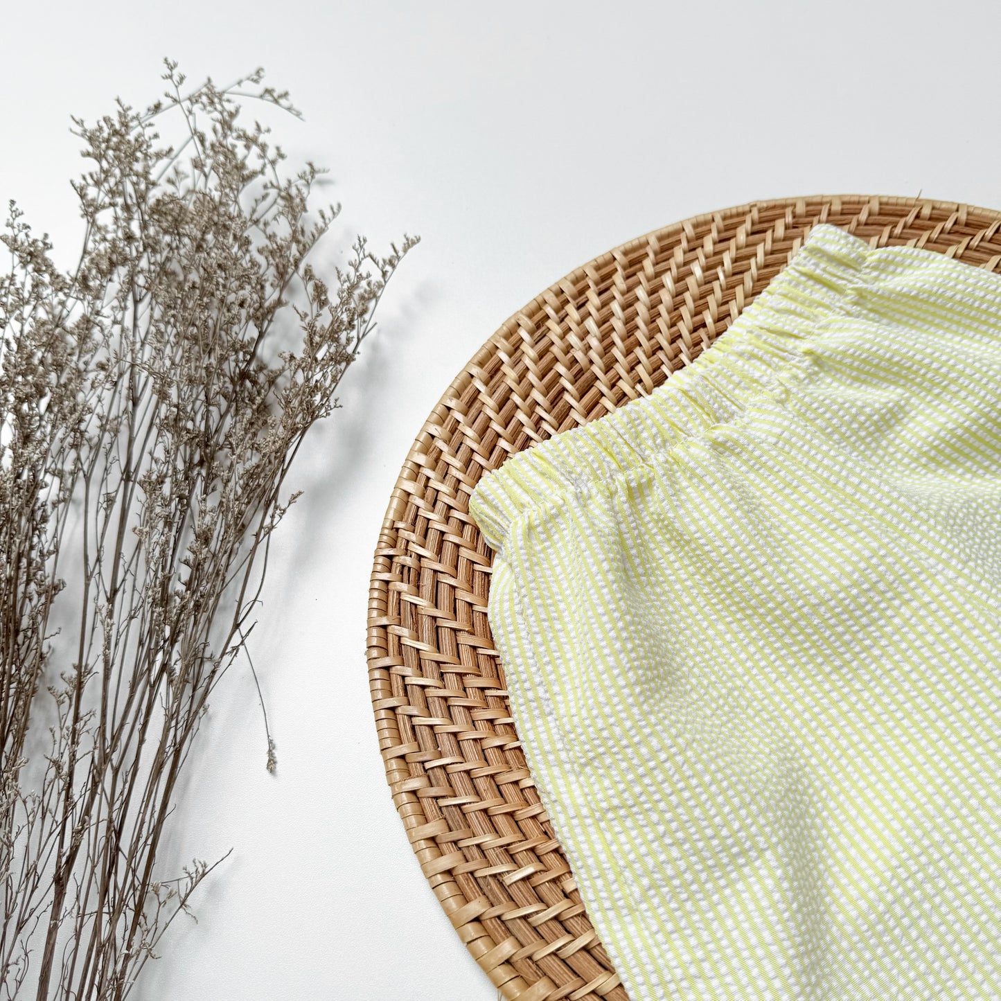 Isabel Seer Sucker Pants in Yellow