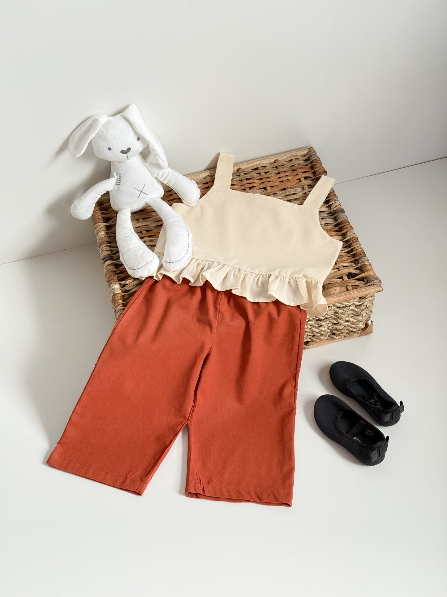 Leia Cream Top and Mary Linen Pants in Rust Set