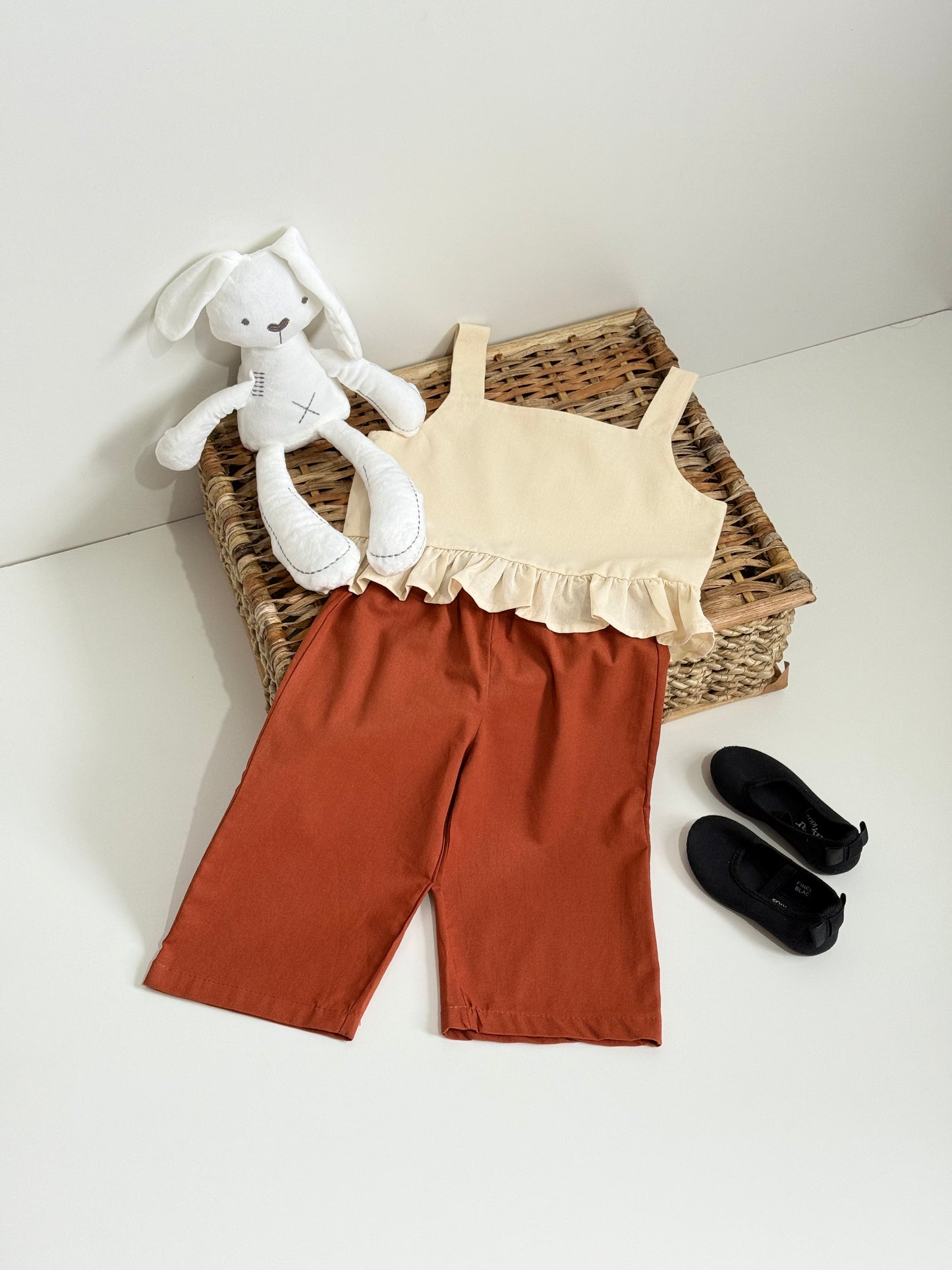 Leia Cream Top and Mary Linen Pants in Rust Set