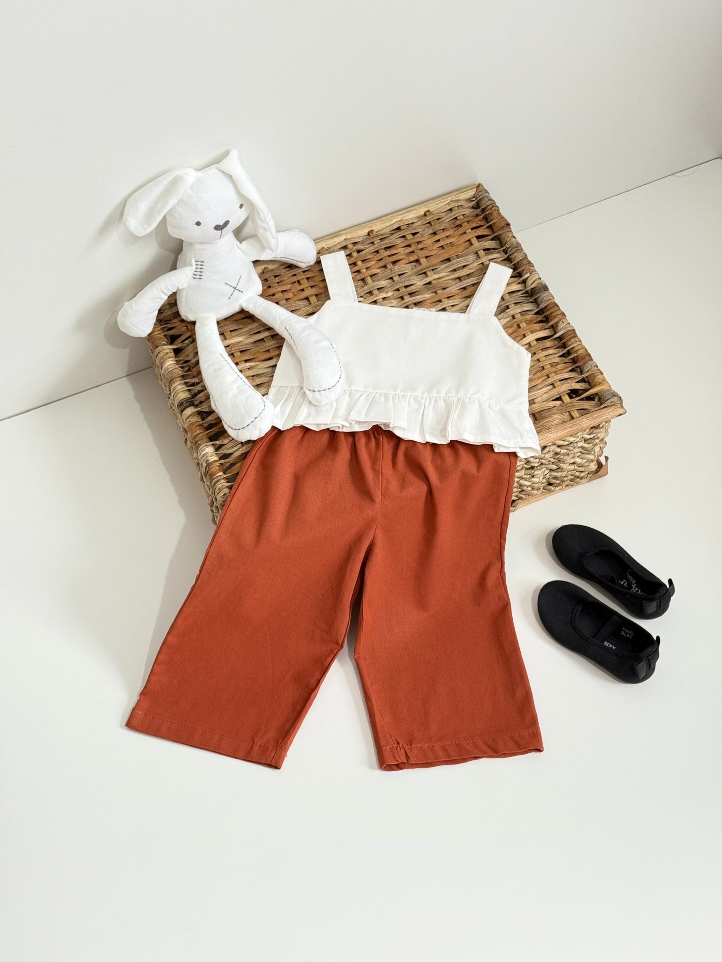 Leia Linen Top in White