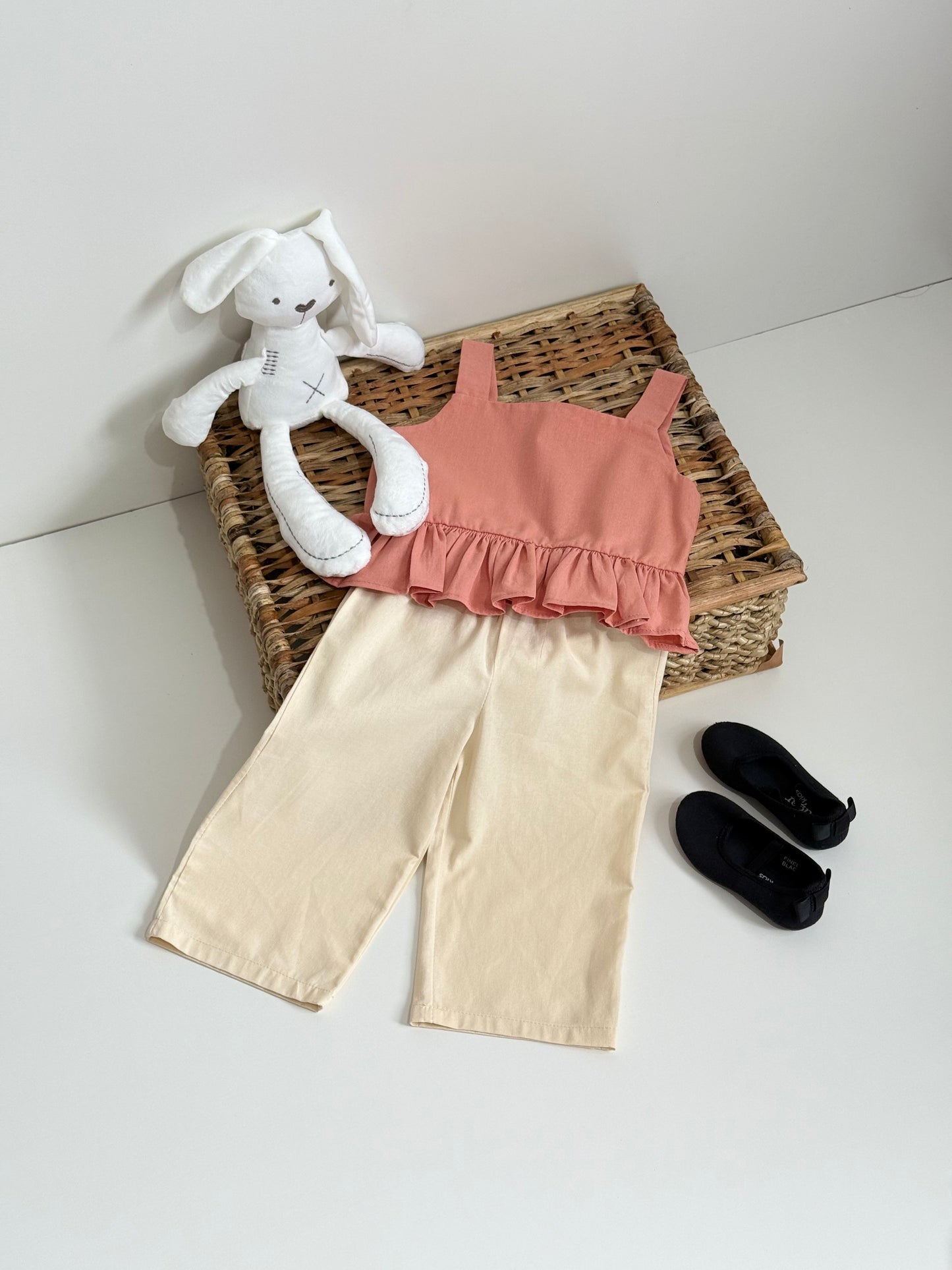 Leia Pink Top and Mary Linen Pants in Cream Set