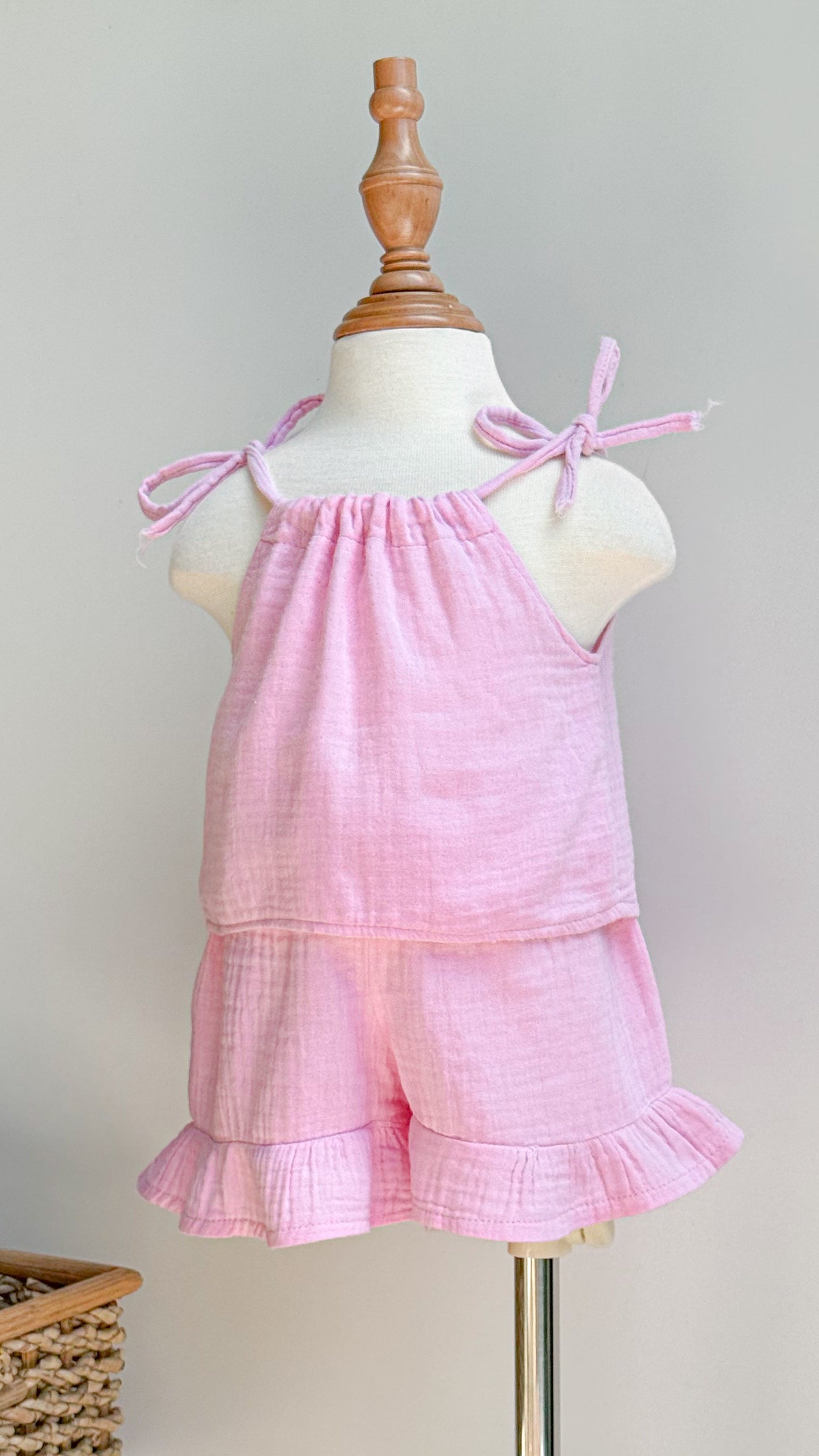 Liza Linen Summer Top and Shorts in Pink Set