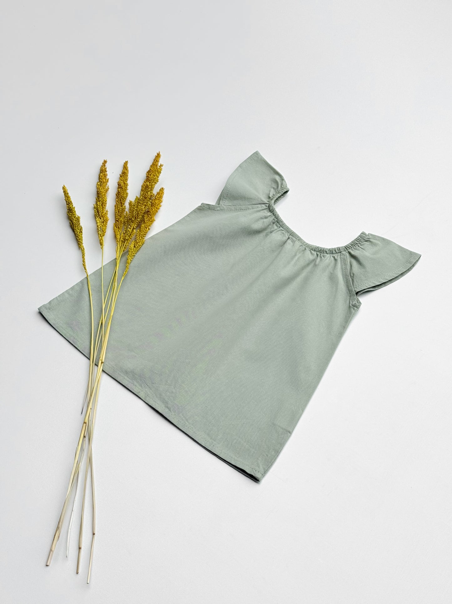 Ana Linen Top in Sage